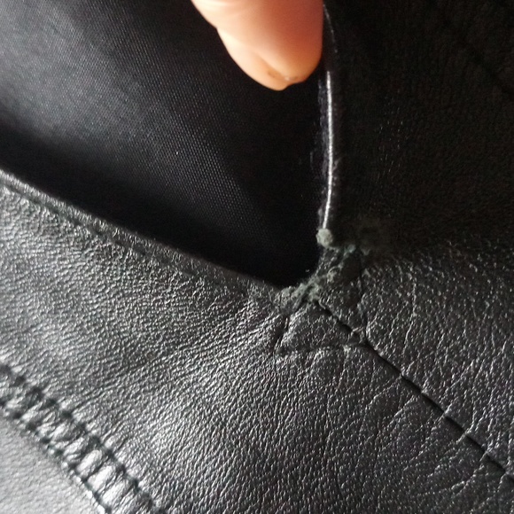 Black leather skirt - Picture 5 of 7